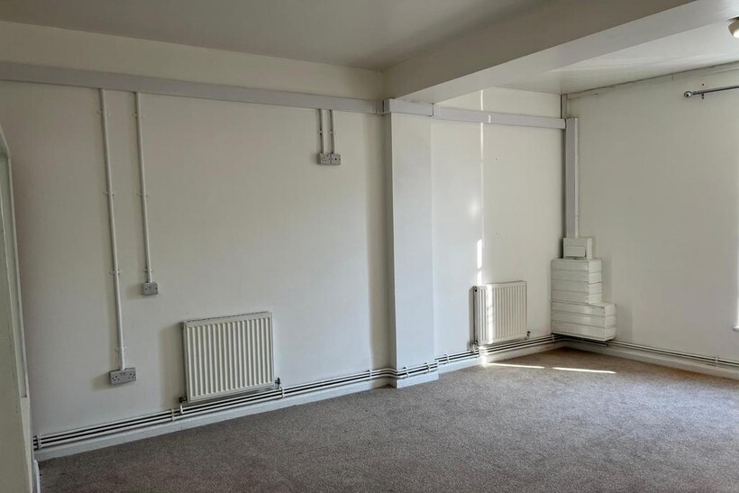 High Street, Swansea SA1 3 bed flat share to rent - £550 pcm (£127 pw)