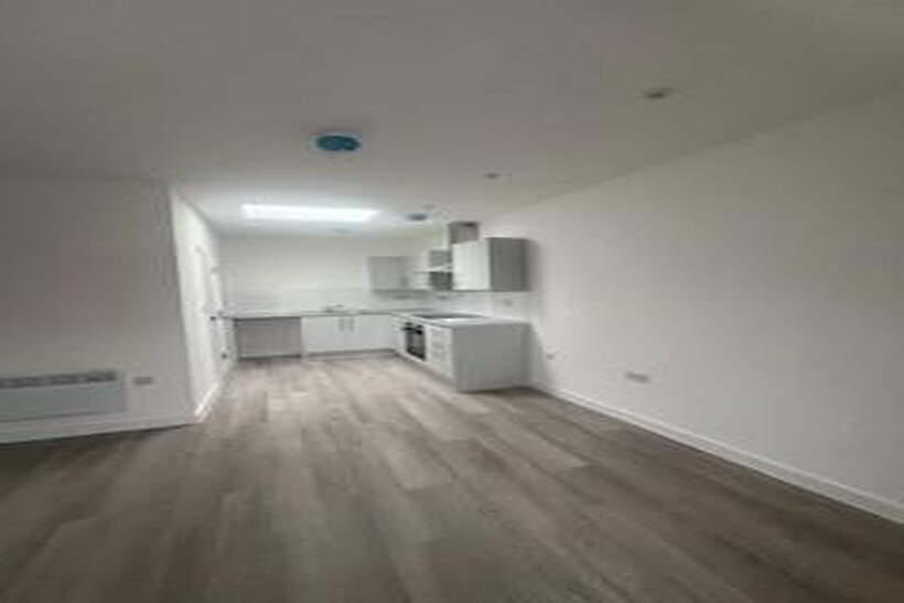 Lagland Street, Poole BH15 1 bed flat to rent - £800 pcm (£185 pw)