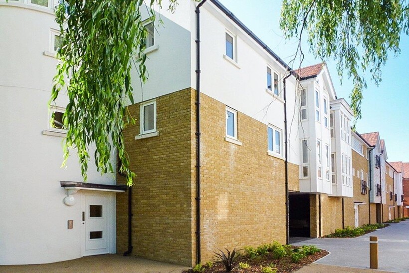 City Wall Avenue, Canterbury 1 bed flat to rent - £1,000 pcm (£231 pw)