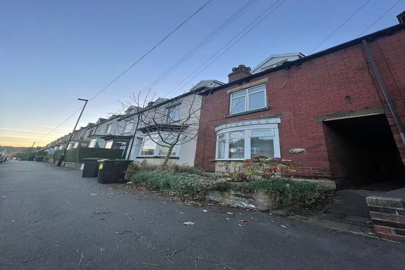 Archer Road, Sheffield S8 3 bed terraced house to rent - £1,000 pcm (£231 pw)