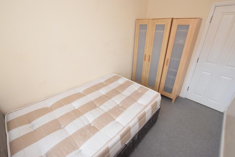 West Cotton Close, Northampton NN4 1 bed in a house share to rent - £475 pcm (£110 pw)