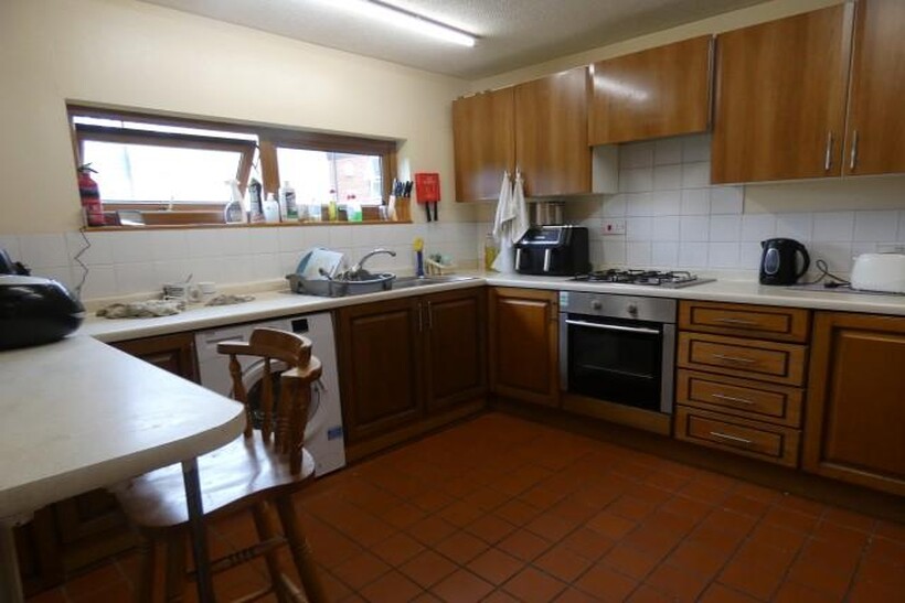 Snowbell Square, Northampton, NN3 1 bed in a house share to rent - £400 pcm (£92 pw)