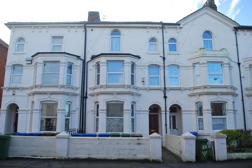 22c Princes Avenue,Withernsea 1 bed flat to rent - £395 pcm (£91 pw)