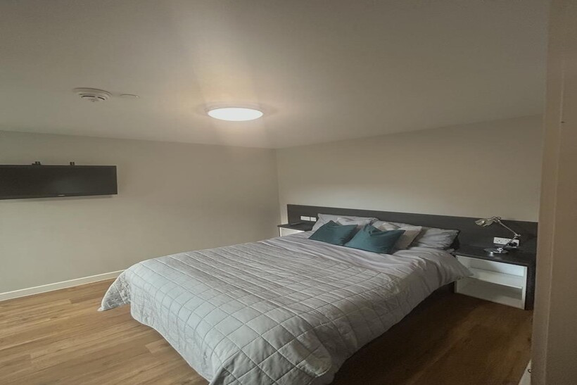 Queen Street, Sheffield S1 1 bed flat to rent - £1,042 pcm (£240 pw)