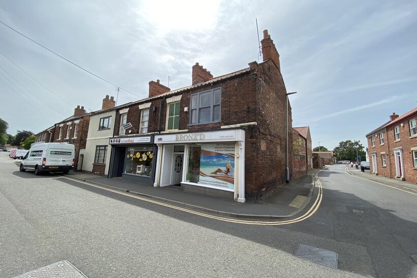 High Street, Barton-upon-Humber DN18 2 bed flat to rent - £460 pcm (£106 pw)