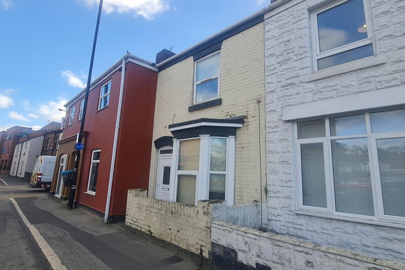 Carholme Road, Lincoln 3 bed terraced house to rent - £542 pcm (£125 pw)