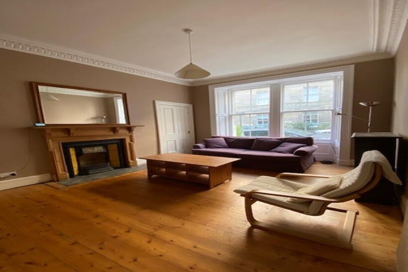 South Oxford Street, Edinburgh EH8 2 bed flat to rent - £1,500 pcm (£346 pw)