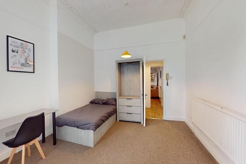 Flat 2 382 Wilmslow