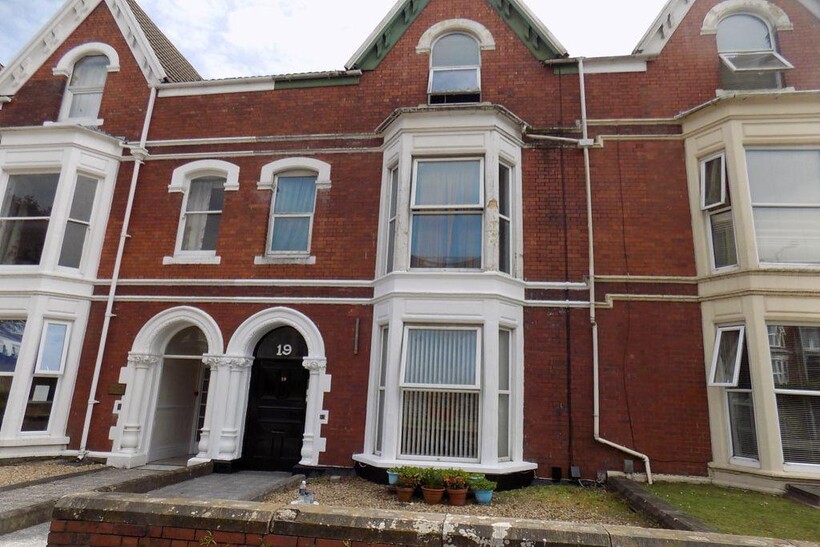 Sketty Road, Uplands, Swansea, SA2 0EU 1 bed flat to rent - £625 pcm (£144 pw)