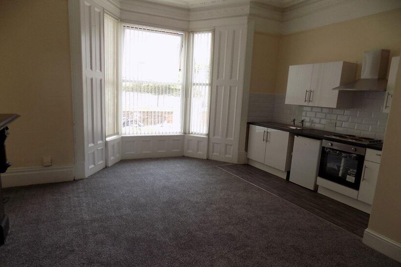 Sketty Road, Uplands, Swansea, SA2 0EU 1 bed flat to rent - £625 pcm (£144 pw)