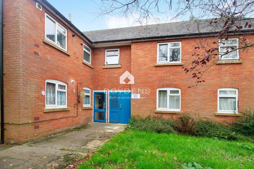 Artillery Street, Colchester CO1 1 bed flat to rent - £800 pcm (£185 pw)