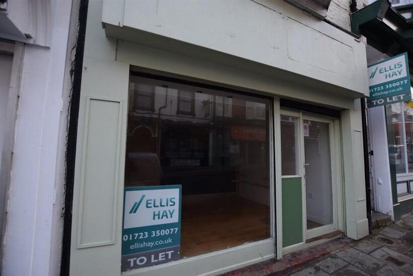 COMMERCIAL, Eastborough, Scarborough Property to rent - £300 pcm (£69 pw)