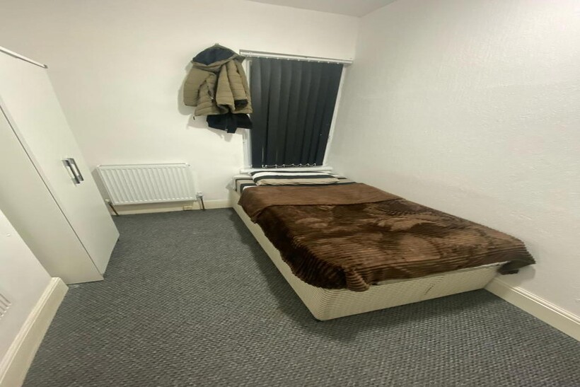 Slade Road, Birmingham B23 3 bed house share to rent - £400 pcm (£92 pw)