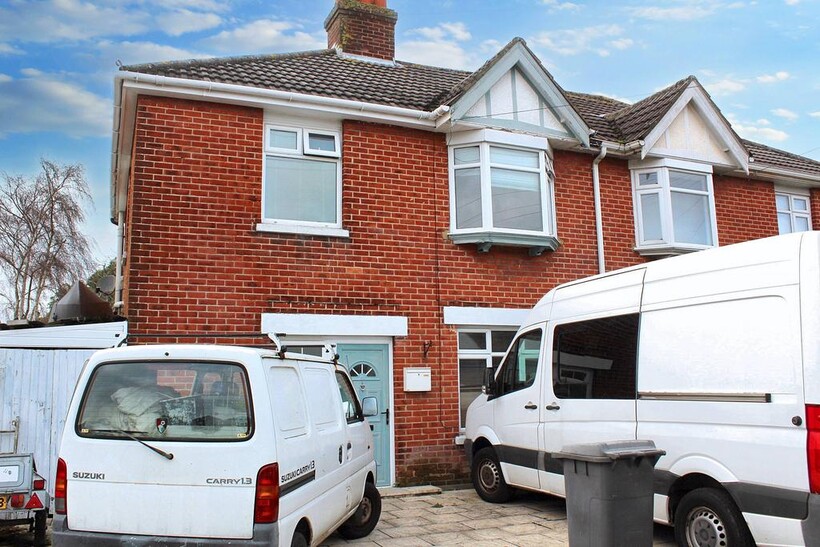 Southill Road, Bournemouth BH9 3 bed house share to rent - £550 pcm (£127 pw)