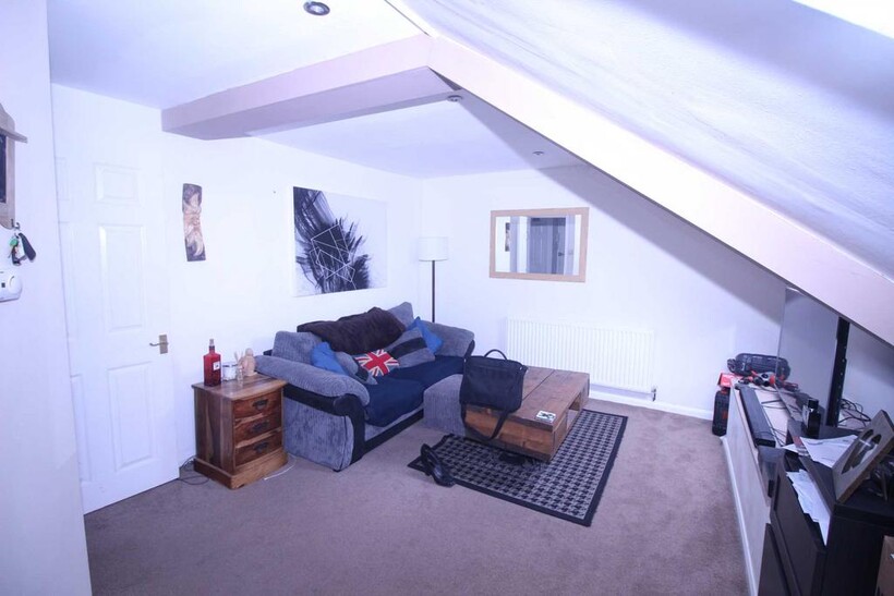 Bryandale House, Queen Street, Coggeshall 1 bed flat to rent - £800 pcm (£185 pw)