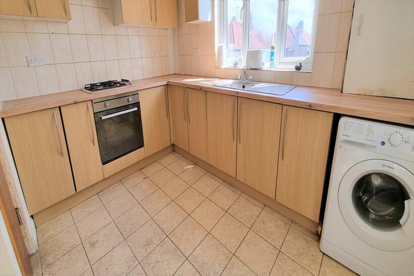 Kenton Road, Harrow HA3 1 bed in a flat share to rent - £700 pcm (£162 pw)