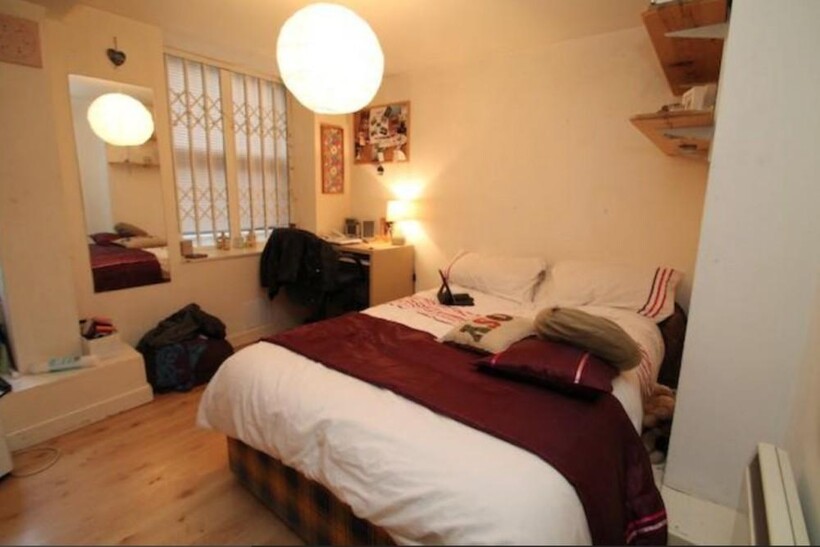 Flat 1, 39 Regent Park Terrace, Hyde... 2 bed flat to rent - £1,014 pcm (£234 pw)