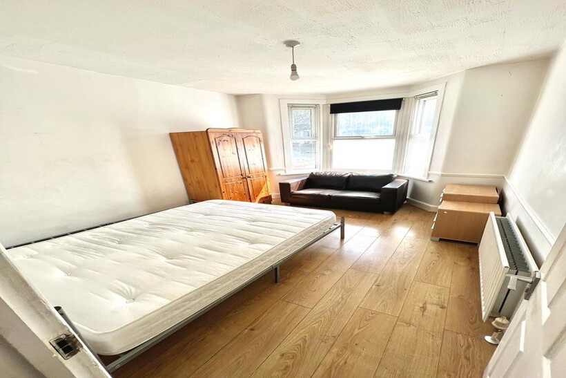 Farmer Road, London E10 1 bed in a house share to rent - £1,000 pcm (£231 pw)