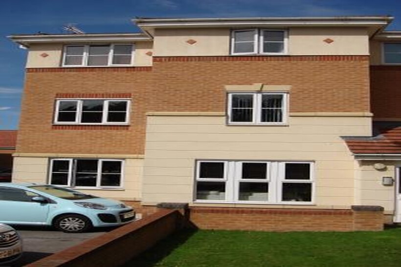 Pennyfields, Bolton-upon-Dearne S63 2 bed flat to rent - £600 pcm (£138 pw)