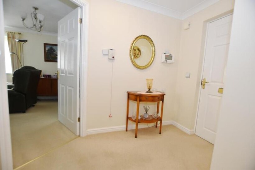 2 Bedroom Ground Floor Retirement Flat