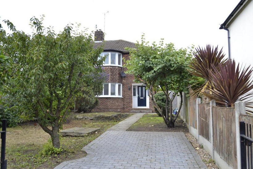 NORTH STATION 3 bed house to rent - £1,500 pcm (£346 pw)
