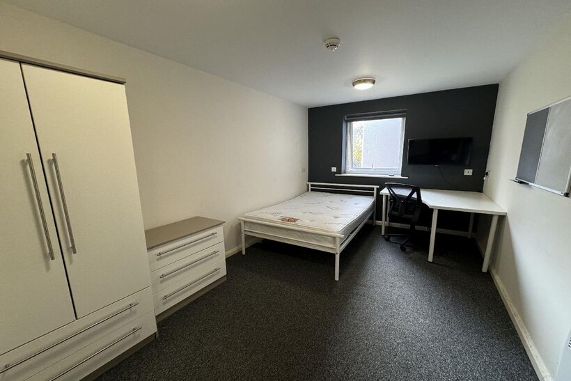 Nottingham NG7 5 bed house share to rent - £500 pcm (£115 pw)