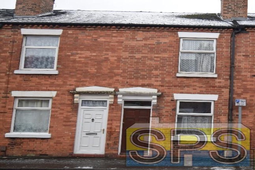 Darnley Street, Stoke-on-Trent ST4 3 bed terraced house to rent - £595 pcm (£137 pw)