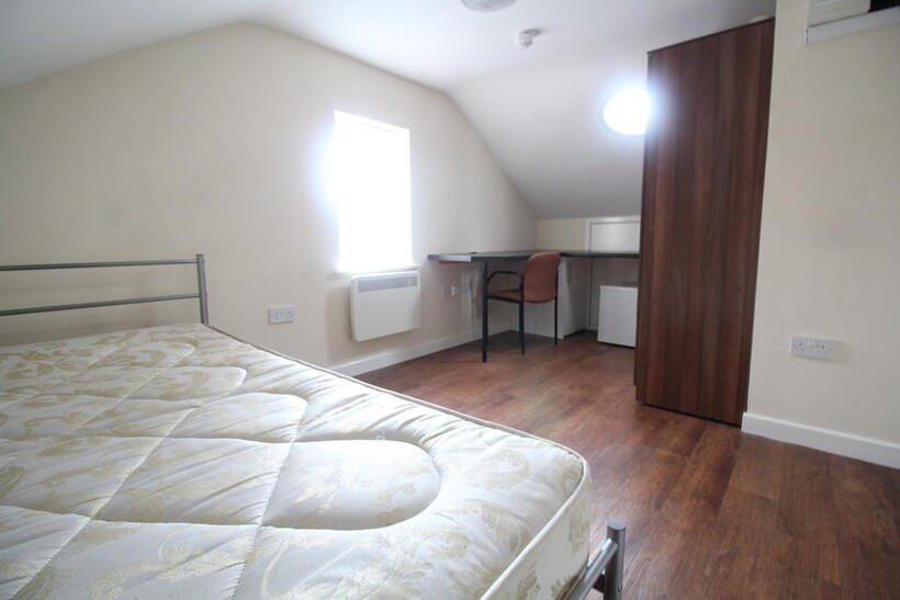 Humber Avenue, Coventry, West Midlands 1 bed flat to rent - £400 pcm (£92 pw)