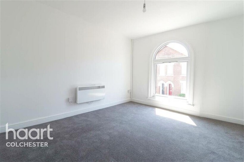 New Town 1 bed flat to rent - £700 pcm (£162 pw)