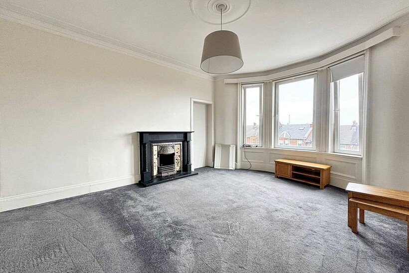 Clarkston Road, Glasgow G44 2 bed flat to rent - £1,000 pcm (£231 pw)