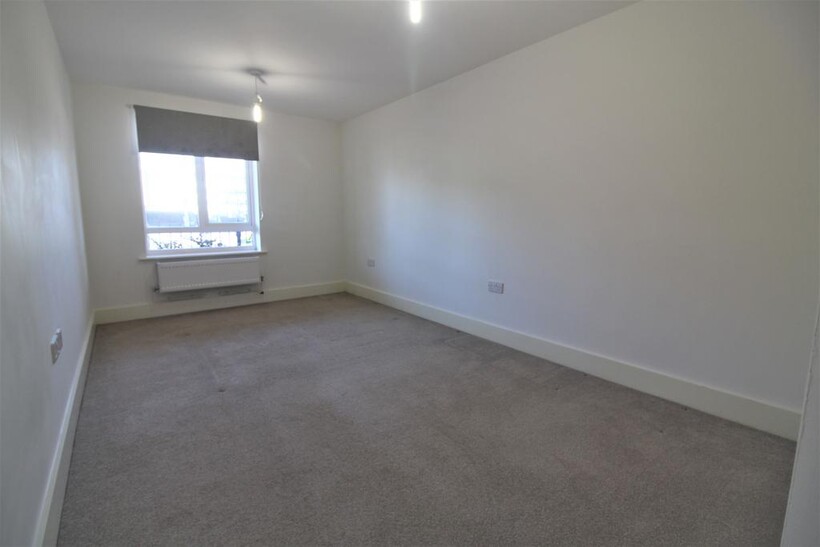 Rectory Lane, Chelmsford 1 bed apartment to rent - £975 pcm (£225 pw)