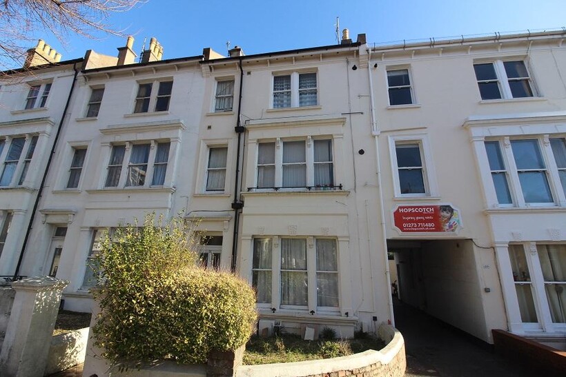 Goldstone Villas, Hove BN3 2 bed flat to rent - £1,500 pcm (£346 pw)