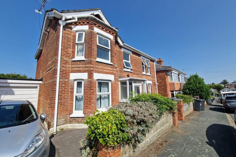 Crichel Road, Bournemouth, Dorset... 6 bed detached house to rent - £600 pcm (£138 pw)