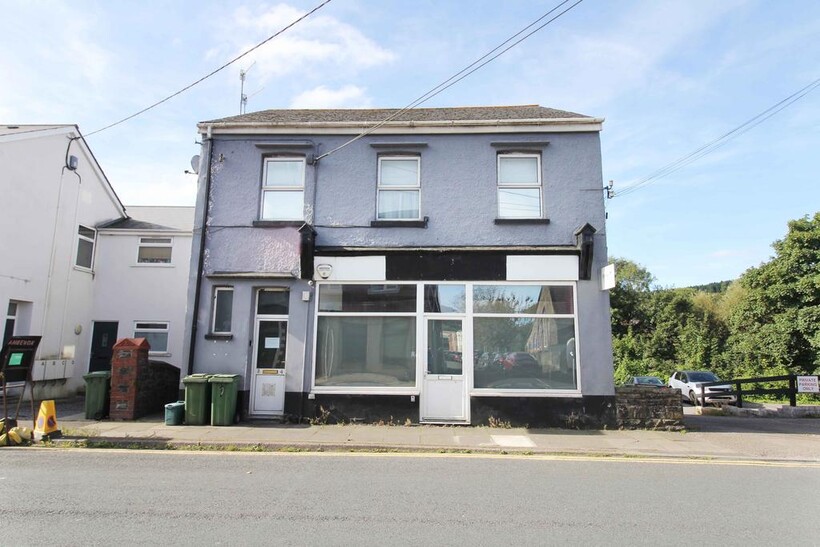 Cardiff Road, Taffs Well, CF15 7RF Property to rent - £600 pcm (£138 pw)