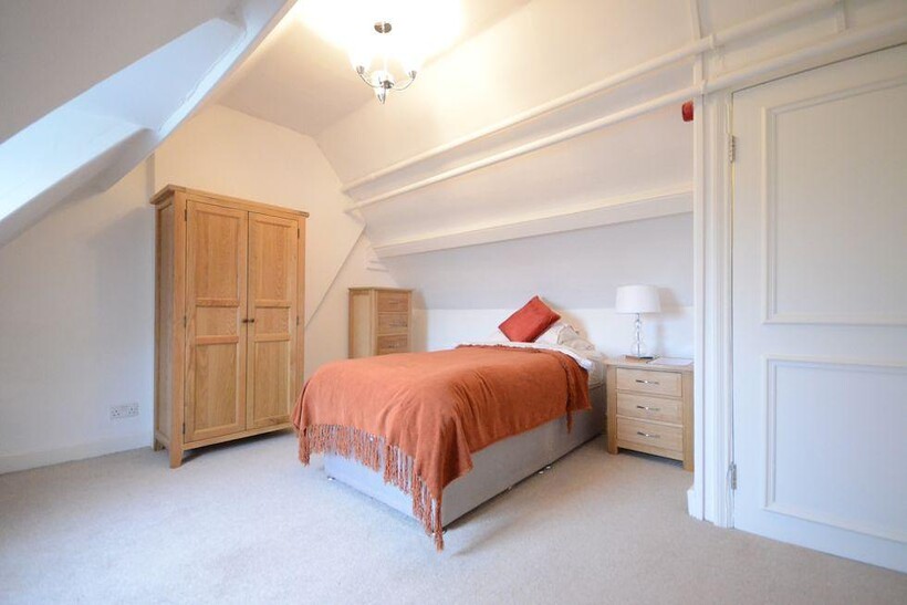 Oxford Road 1 bed in a house share to rent - £575 pcm (£133 pw)