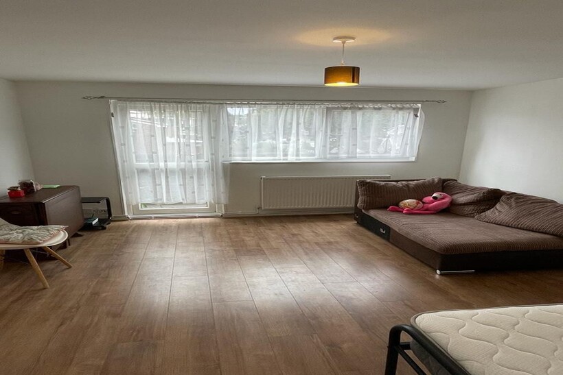 Woolwich, London, SE18 1 bed flat to rent - £1,500 pcm (£346 pw)