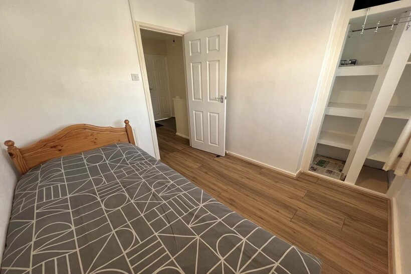 Hillcroft Close, Luton LU4 1 bed in a house share to rent - £530 pcm (£122 pw)