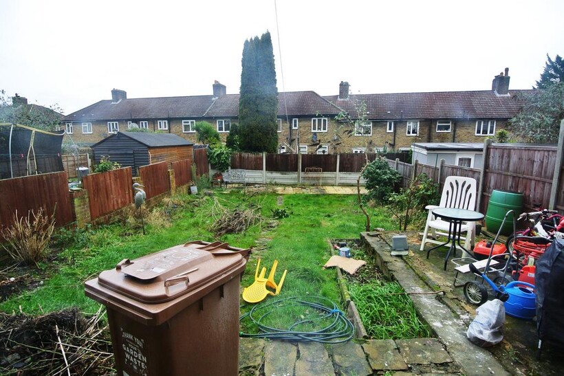 Southend Lane, London SE6 1 bed in a house share to rent - £500 pcm (£115 pw)