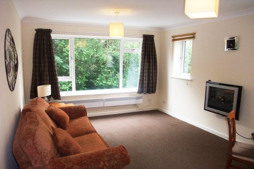 Exbourne Manor, 37 Christchurch Road... 2 bed apartment to rent - £1,050 pcm (£242 pw)