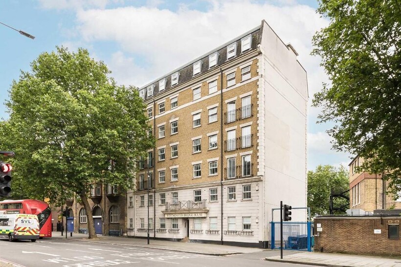 Westminster Bridge Road, London SE1 1 bed flat to rent - £1,998 pcm (£461 pw)