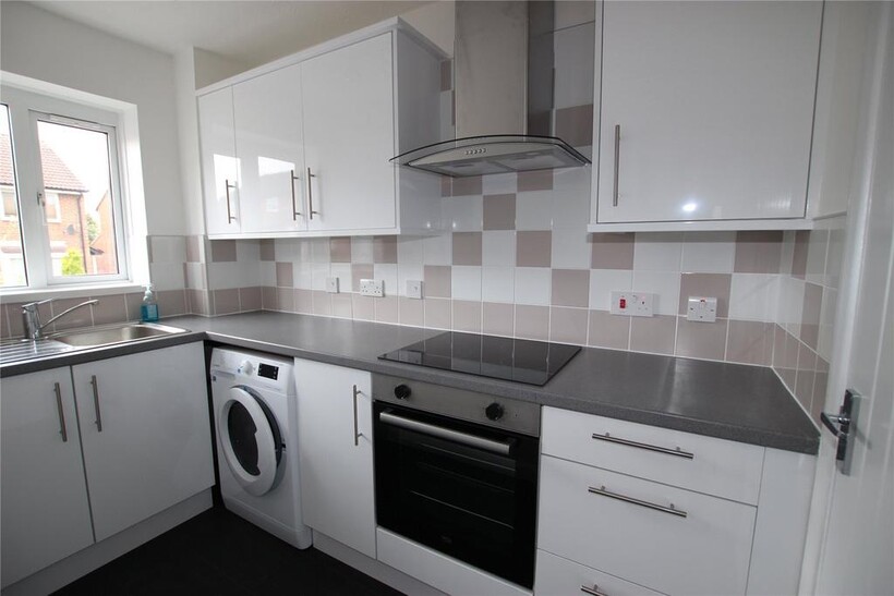 Luton LU2 1 bed property to rent - £1,000 pcm (£231 pw)