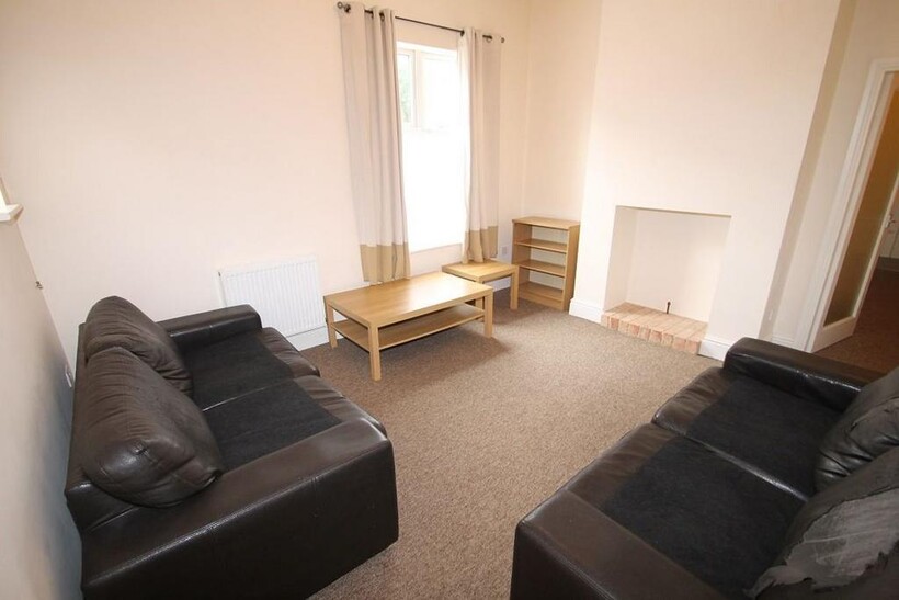 Mundella Street, Leicester 4 bed terraced house to rent - £347 pcm (£80 pw)