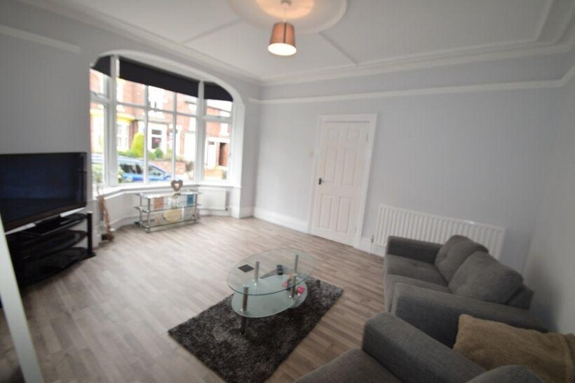 1 Room available @ 31 Everton Road, Ecclesall 1 bed terraced house to rent - £368 pcm (£85 pw)