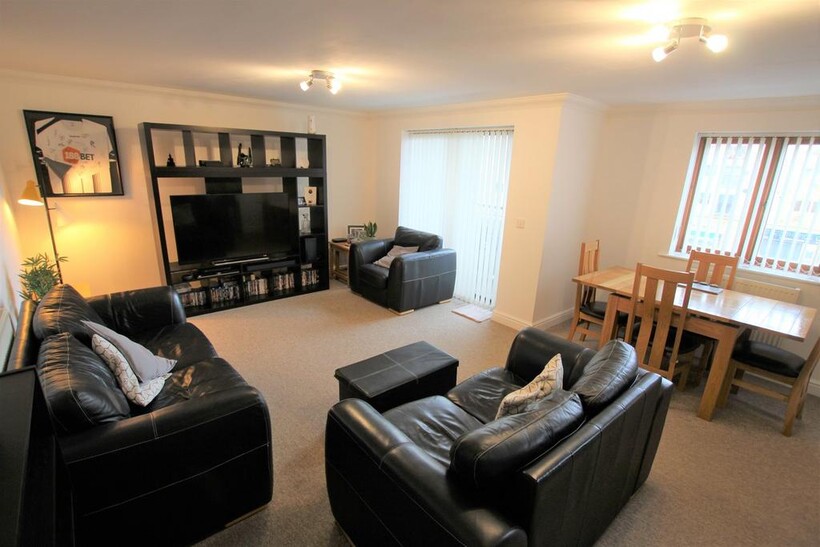 Laxfield Drive, Broughton, Milton Keynes, MK10 2 bed apartment to rent - £1,150 pcm (£265 pw)