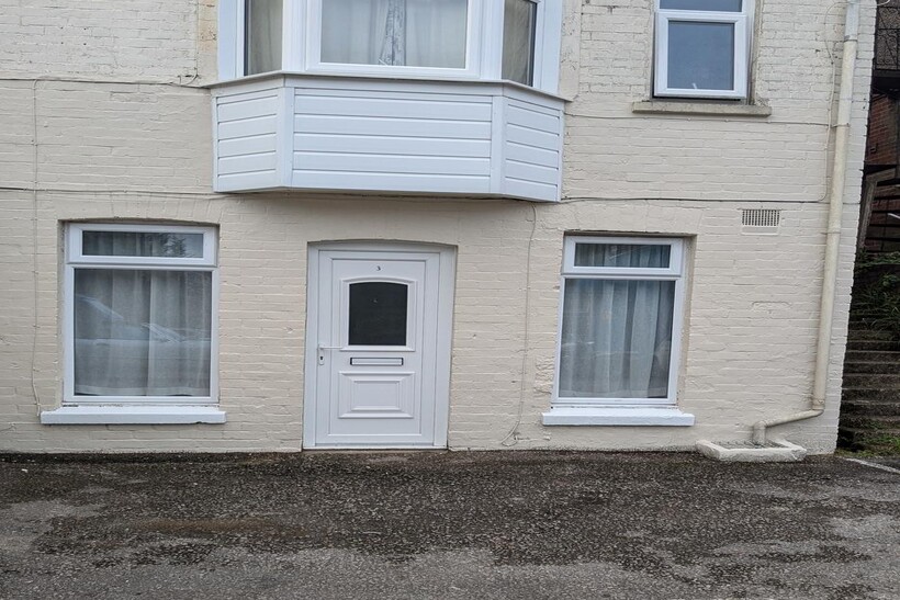 Bournemouth Road, Poole BH14 1 bed flat to rent - £675 pcm (£156 pw)