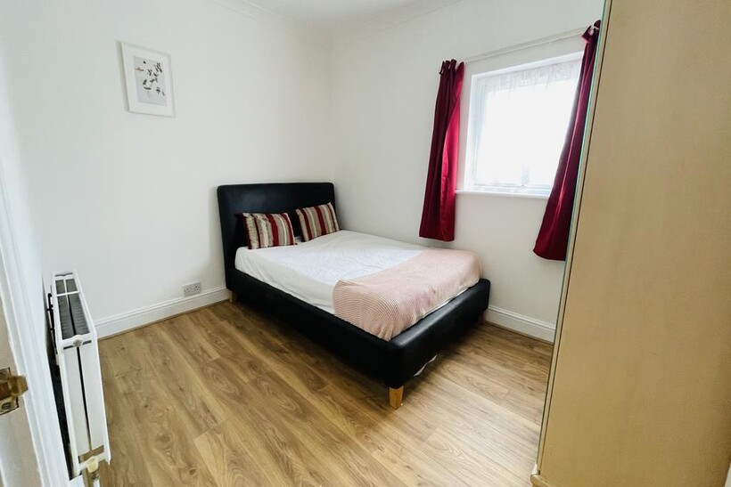 Rosslyn Crescent, Harrow HA1 House share to rent - £650 pcm (£150 pw)