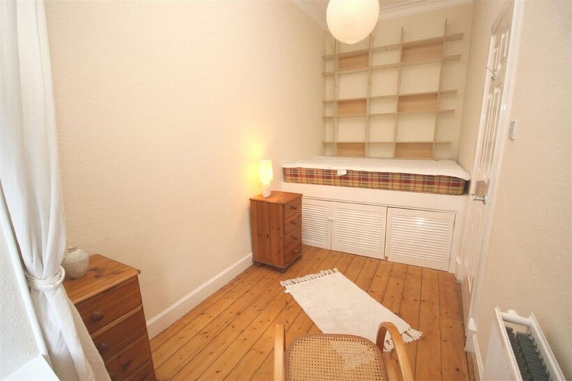 Waverley Park 1 bed flat to rent - £845 pcm (£195 pw)