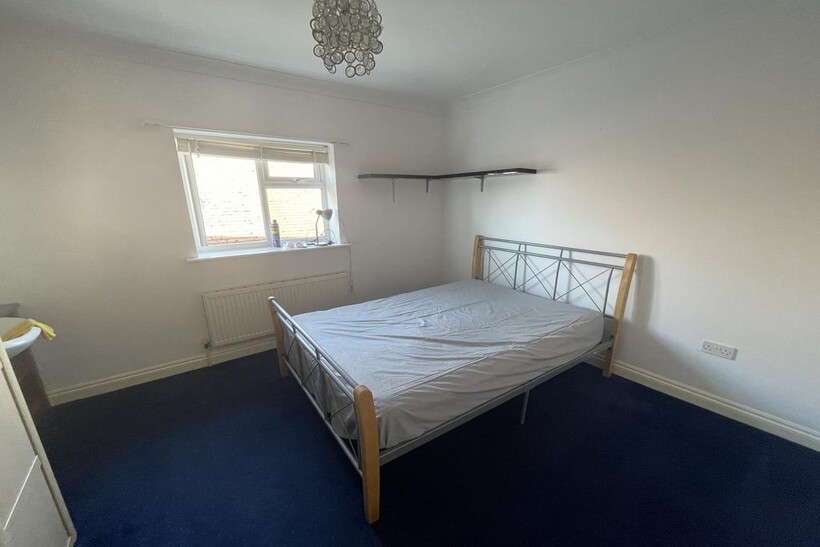 Langdon Road, Poole BH14 1 bed in a house share to rent - £550 pcm (£127 pw)