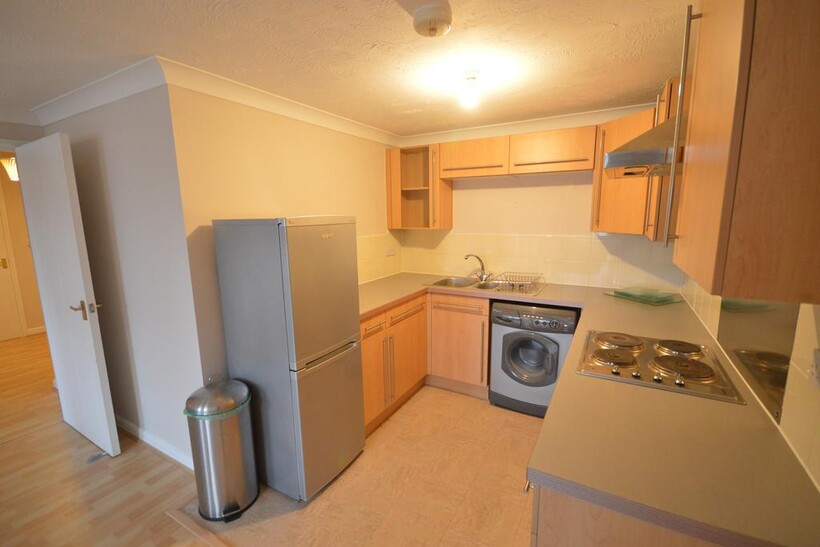 Cwrt Coles, Pengham Green, Cardiff 1 bed flat to rent - £625 pcm (£144 pw)