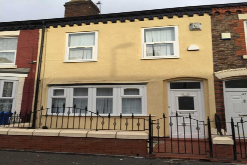 Needham Road, Kensington 3 bed house share to rent - £433 pcm (£100 pw)